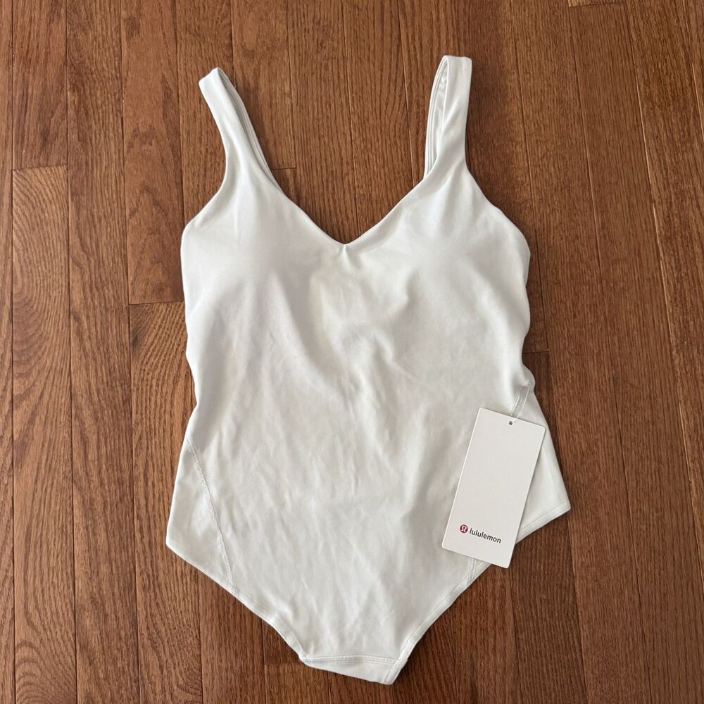 Lululemon Align Bodysuit Women’s 6 Bone Sleeveless Padded A/B Cup Nulu Thong NWT